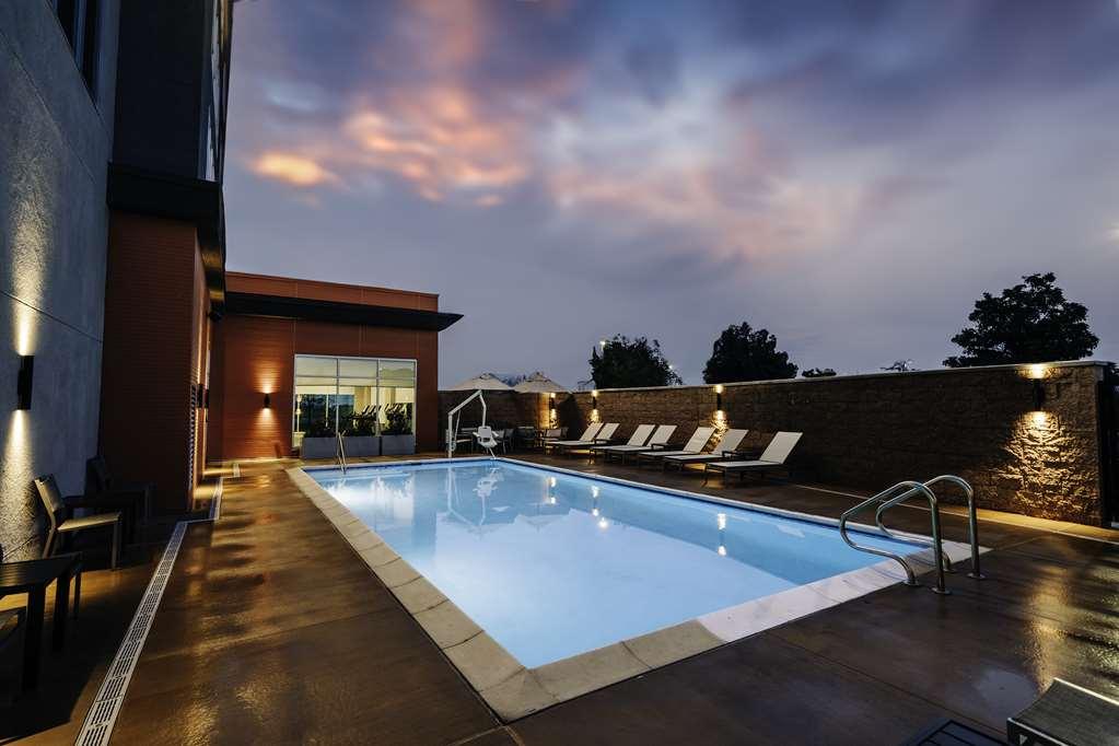 Hyatt Place Sacramento International Airport Exterior photo