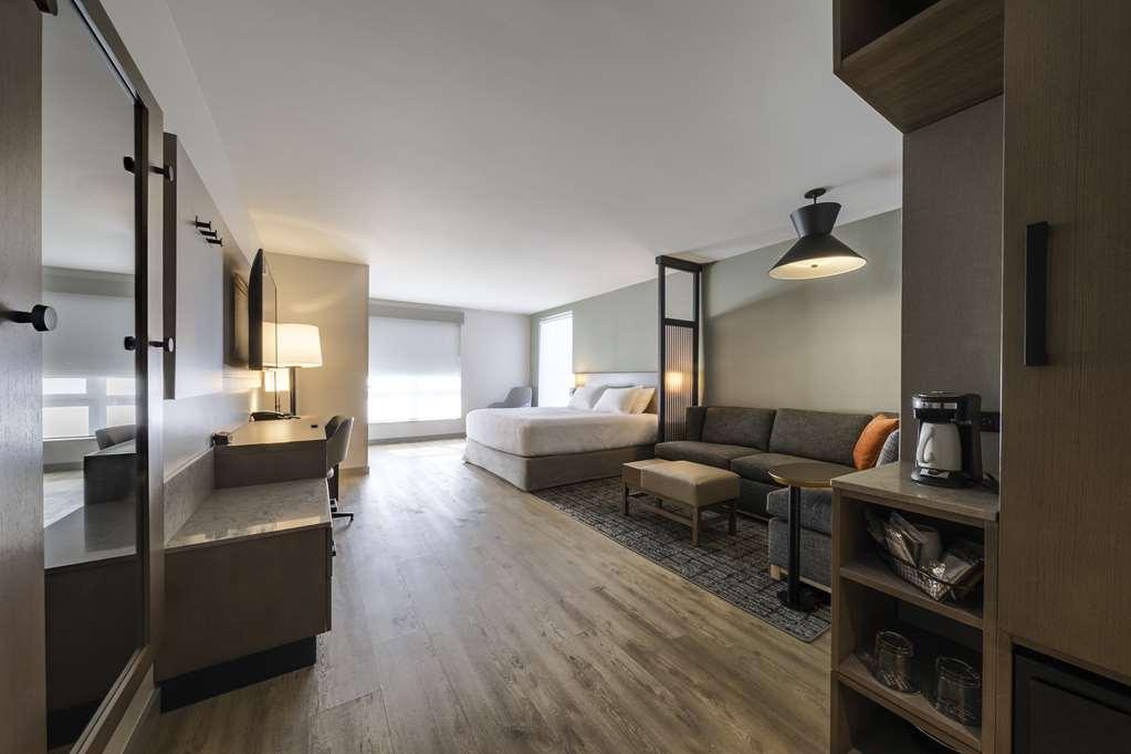 Hyatt Place Sacramento International Airport Room photo